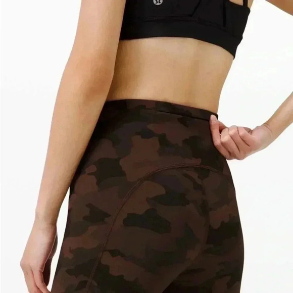 Lululemon Swift  Speed High-Rise Tight - Picture 3 of 10